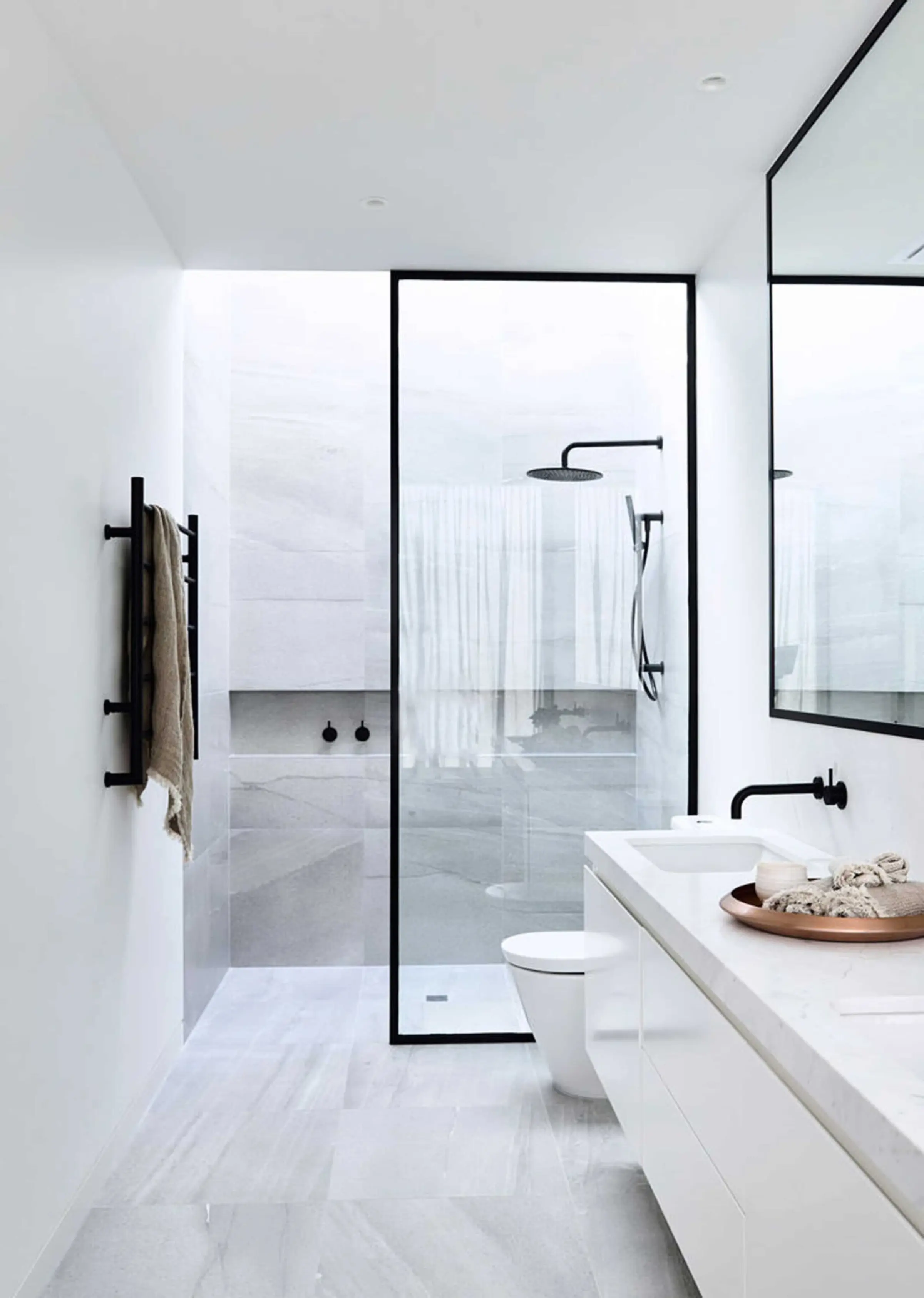 Shower with knobs by the entrance