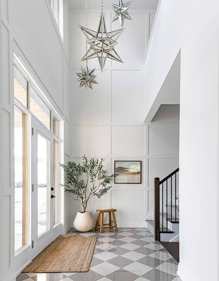 https://trinitile.com/images/news/Tips-for-Tiling-Your-Entryway-and-Foyer.jpg